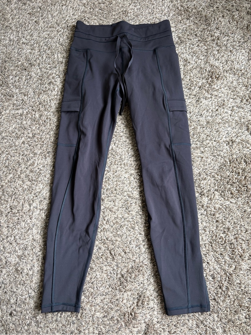 Athleta Rainier Cargo Tight Leggings Women’s Petite S Gray High Rise Pockets - Picture 1 of 9